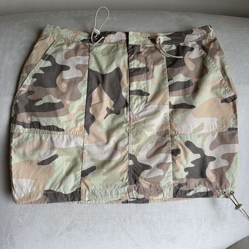 New Cotton On Camo Short / Mini Skirt Adjustable Size 4 B44